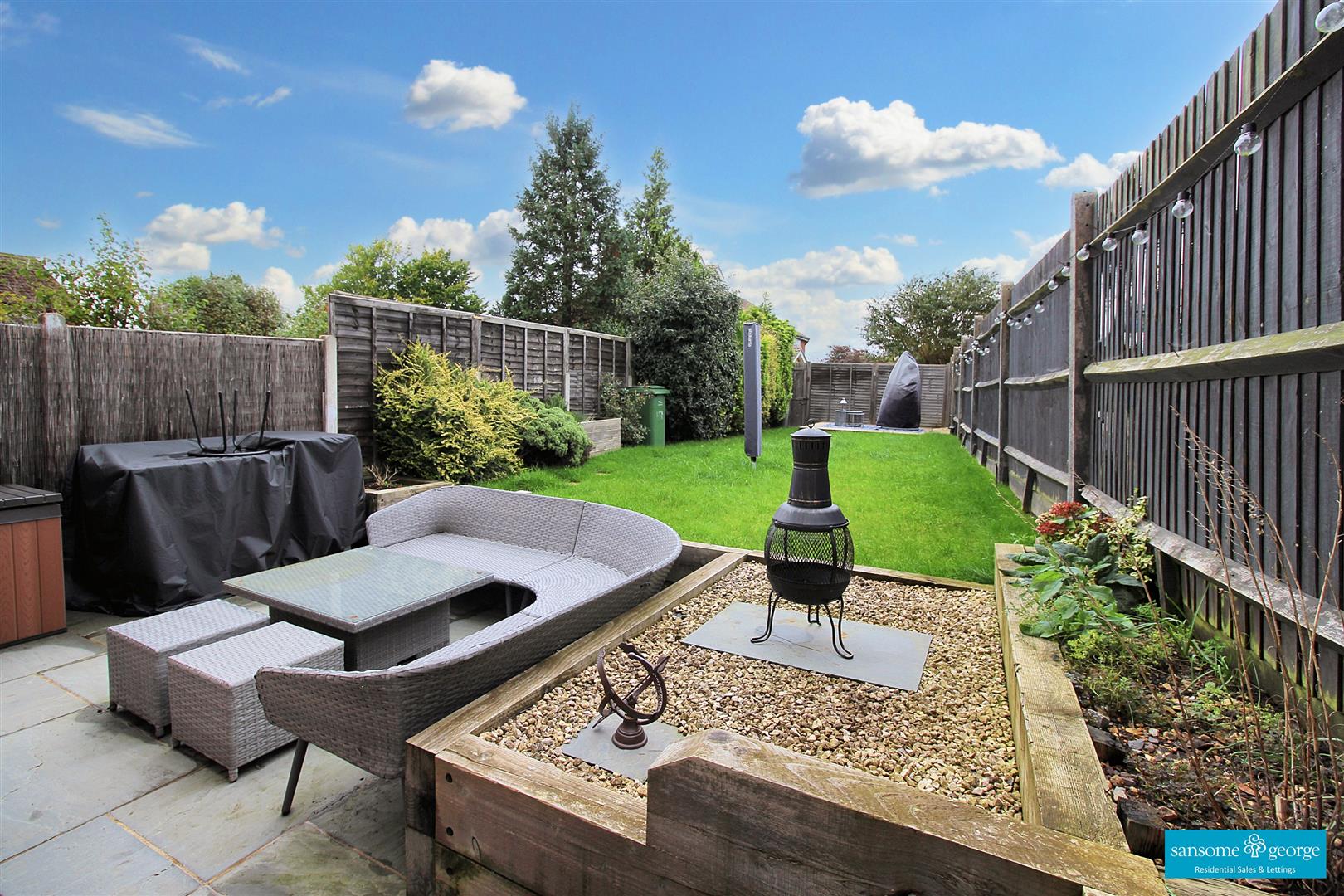 2 bed property in Warley Rise, Reading